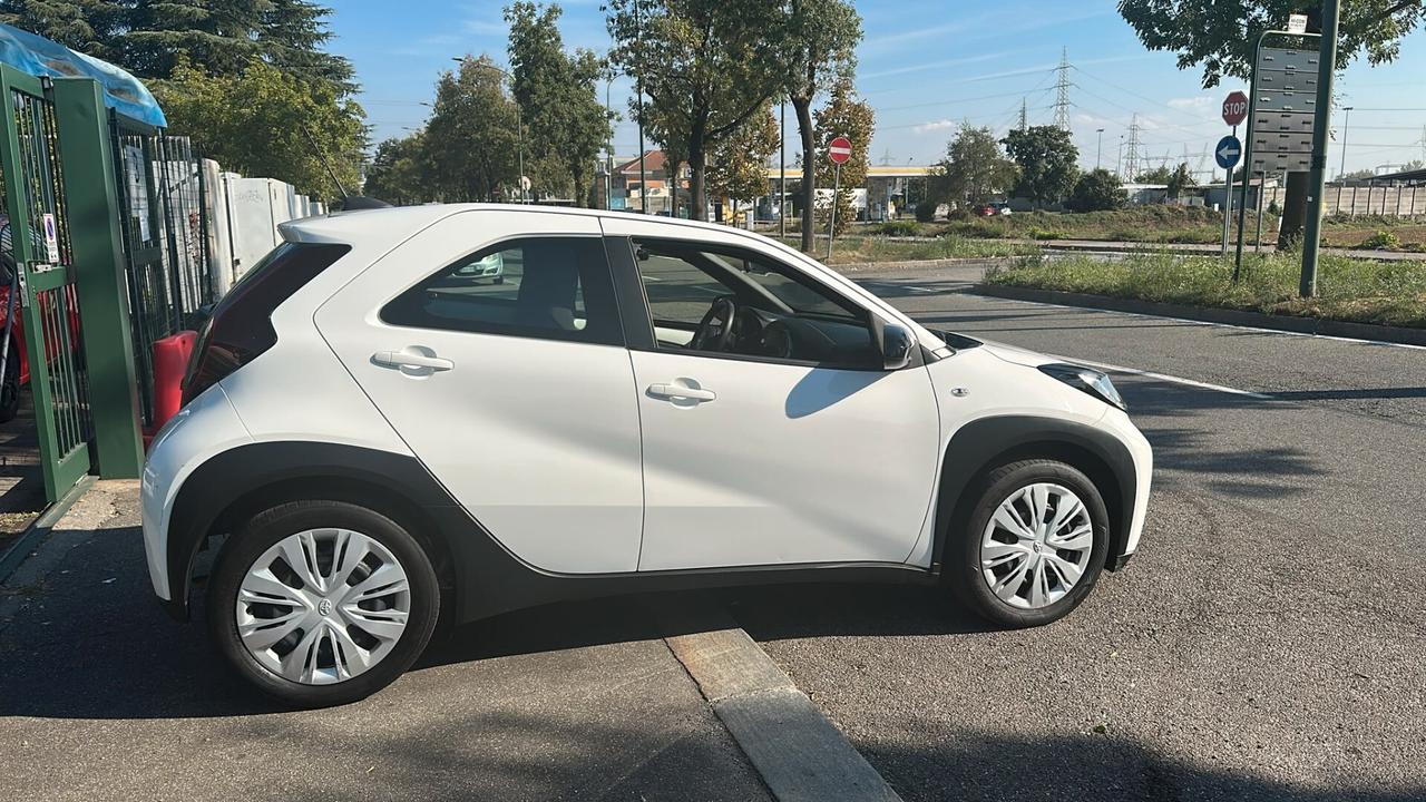Toyota Aygo X 1.0 VVT-i 72 CV 5 porte Lounge Air