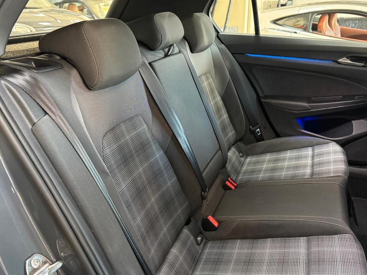 Volkswagen Golf 2.0 TDI GTD DSG PARI AL NUOVO CON SOLI 33.000 KM!!!