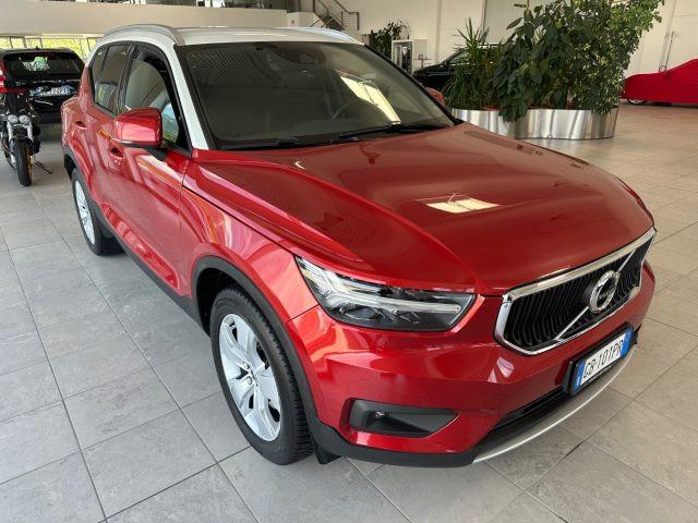 VOLVO XC40 D3 AWD Geartronic Momentum