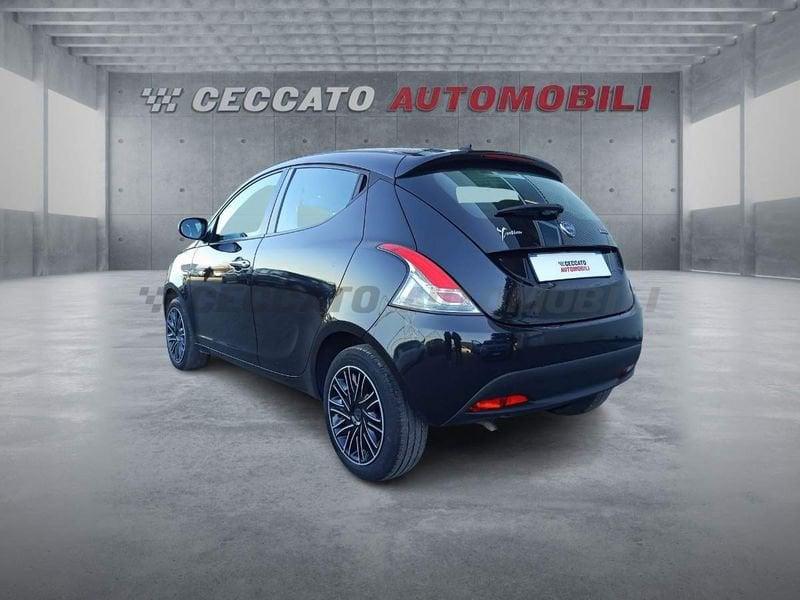 Lancia Ypsilon Ypsilon 1.0 firefly hybrid Silver s&s 70cv 5p.ti