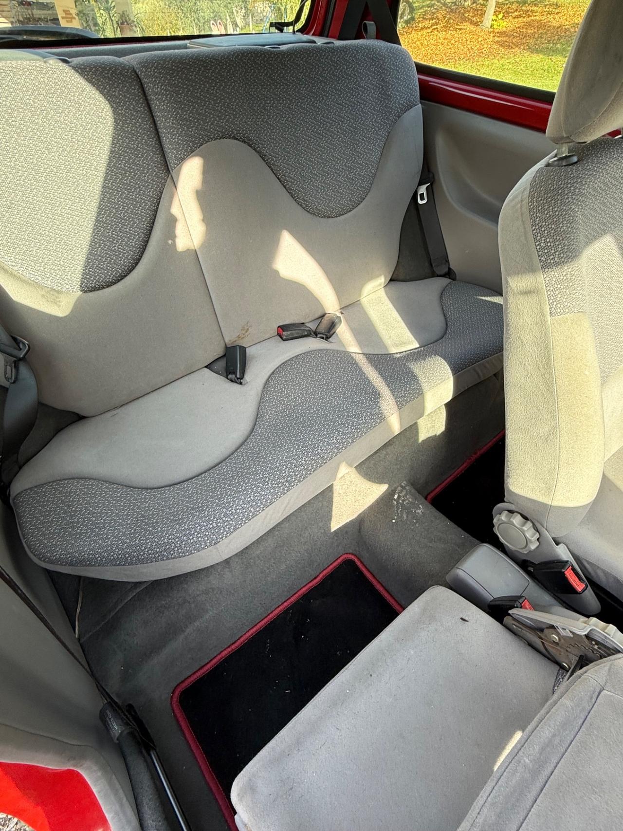 Nissan Micra 1.0 16V 3 porte Visia