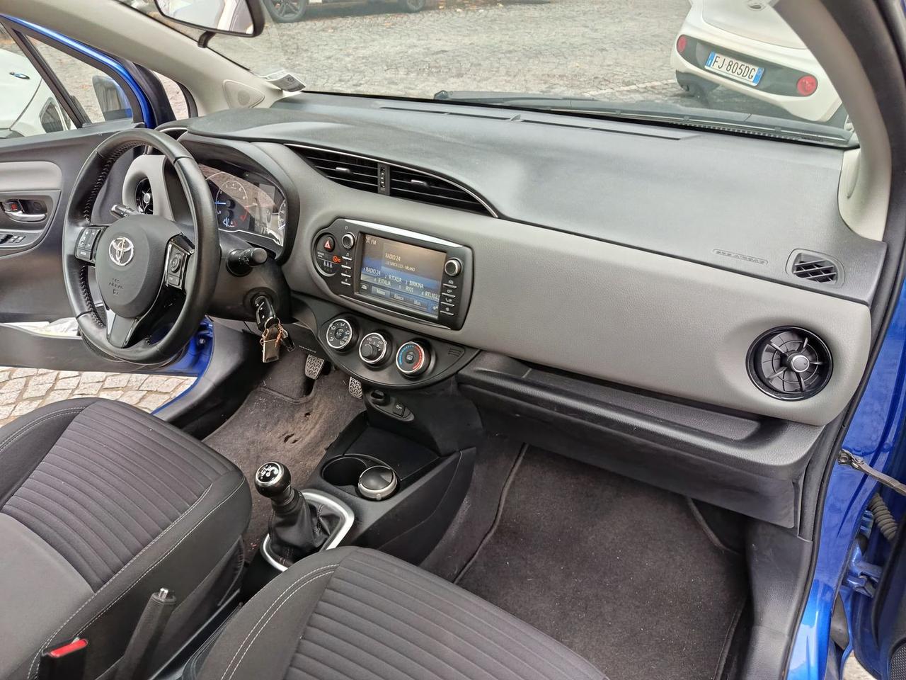 Toyota Yaris Active 1.0 VVT-i #7550