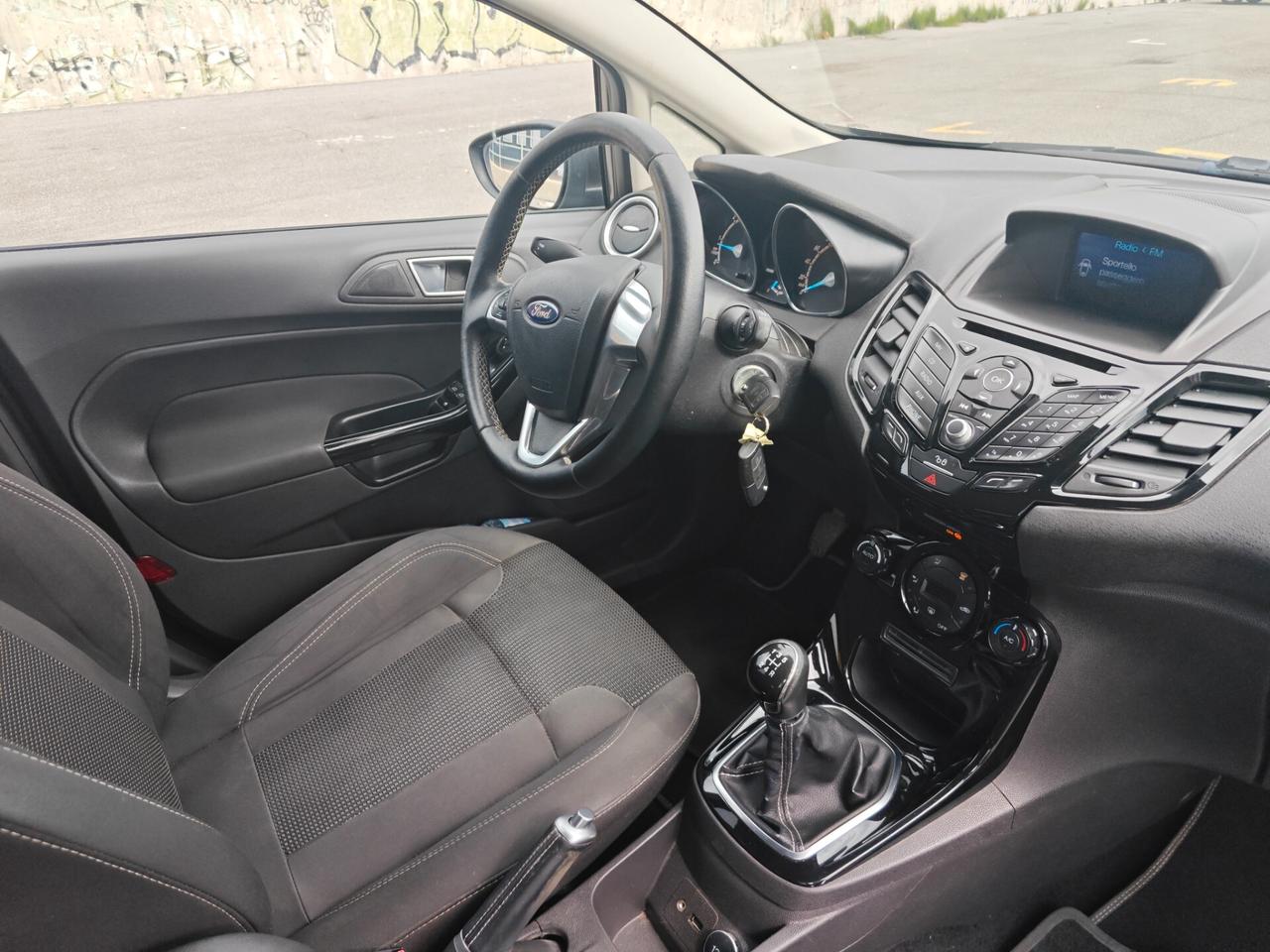 Ford Fiesta 1.5 TDCi 75CV 5 porte Titanium