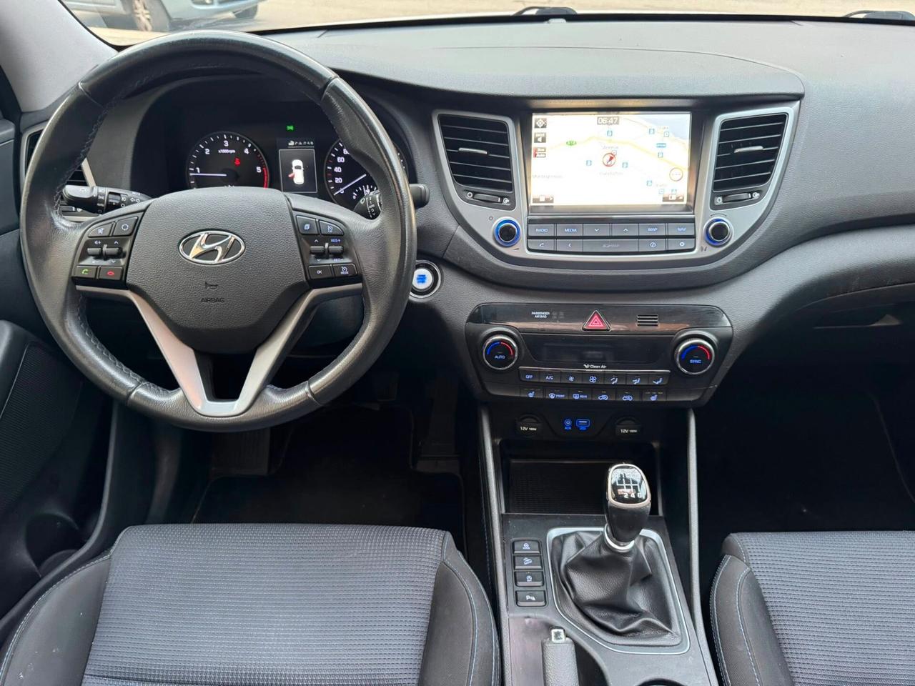 HYUNDAI TUCSON 1.7 CRDI 115 CV. TETTO APRIB.+NAVI