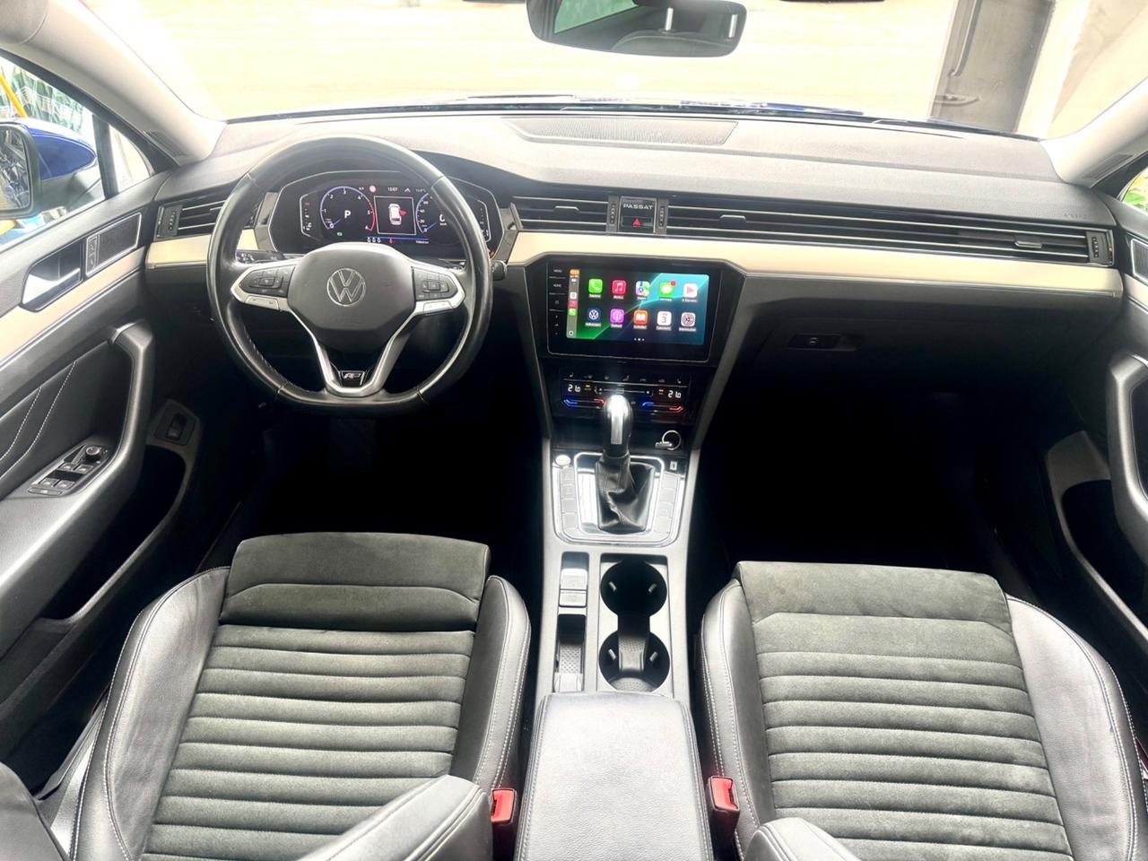 Volkswagen Passat R-Line 2.0 TDI SCR 200 CV DSG Executive