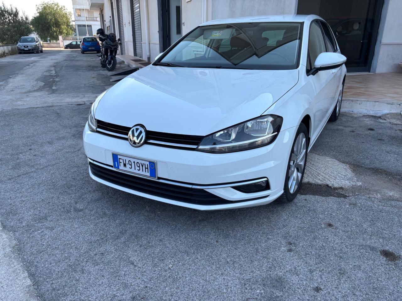 Volkswagen Golf 1.6 TDI 115 CV 5p. Highline BlueMotion Technology