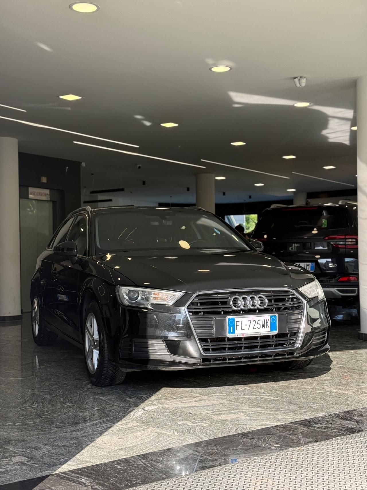 Audi A3 1.6 TDI 116 CV S tronic Sport
