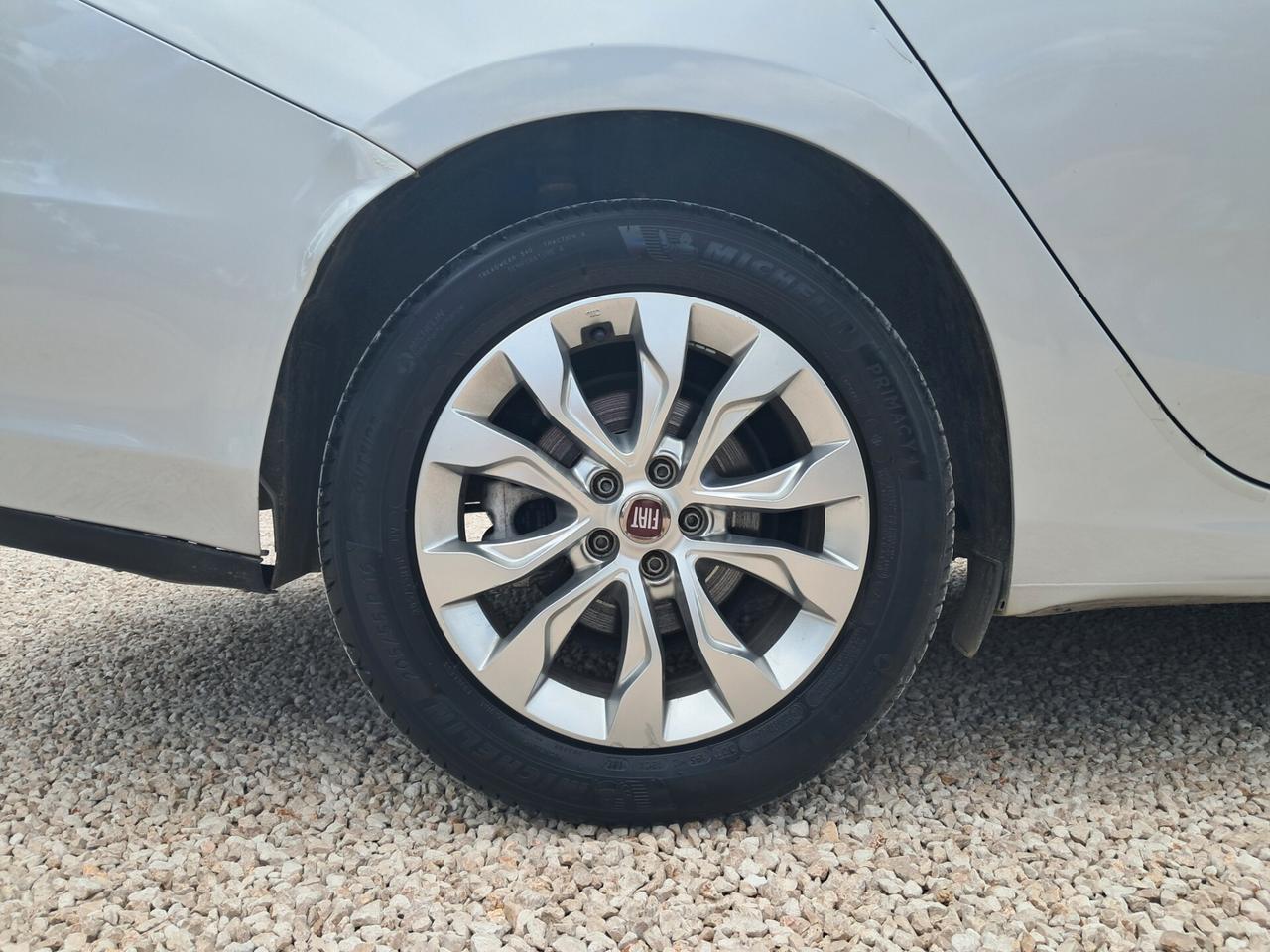 Fiat Tipo 1.3 Mjt Lounge*NAVI*TELECAMERA*LED
