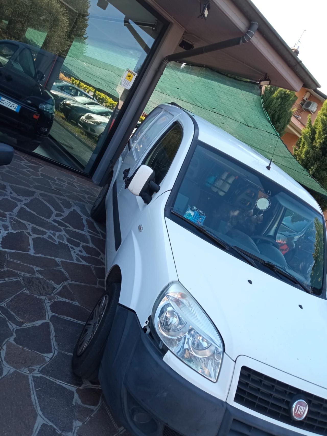 Fiat Doblo Doblò 1.6 16V Natural Power Active