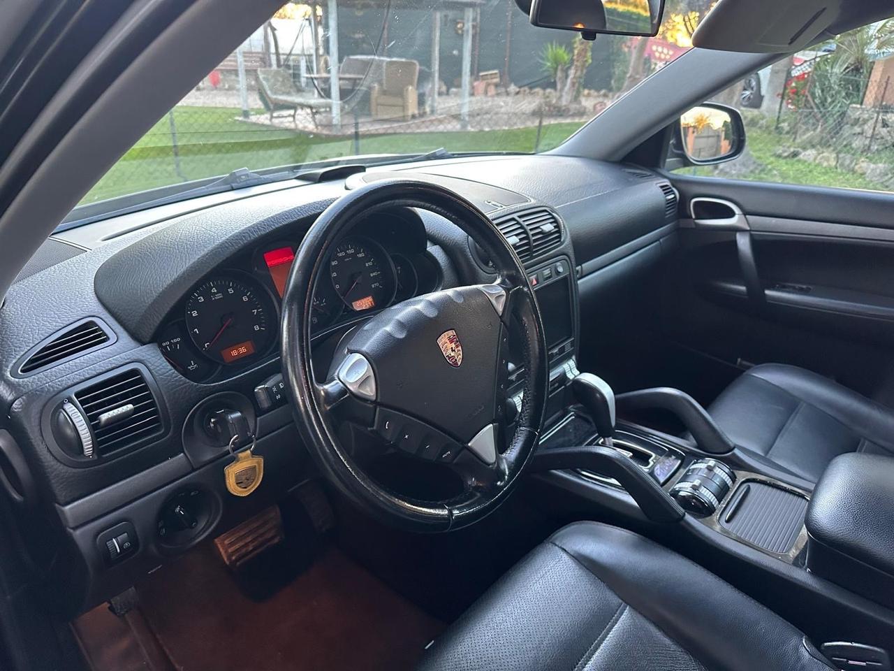 Porsche Cayenne 3.2 V6 cat