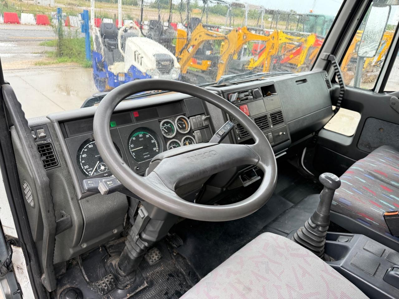 Autocarro IVECO 75E15 ISOTERMICO CON FRIGO