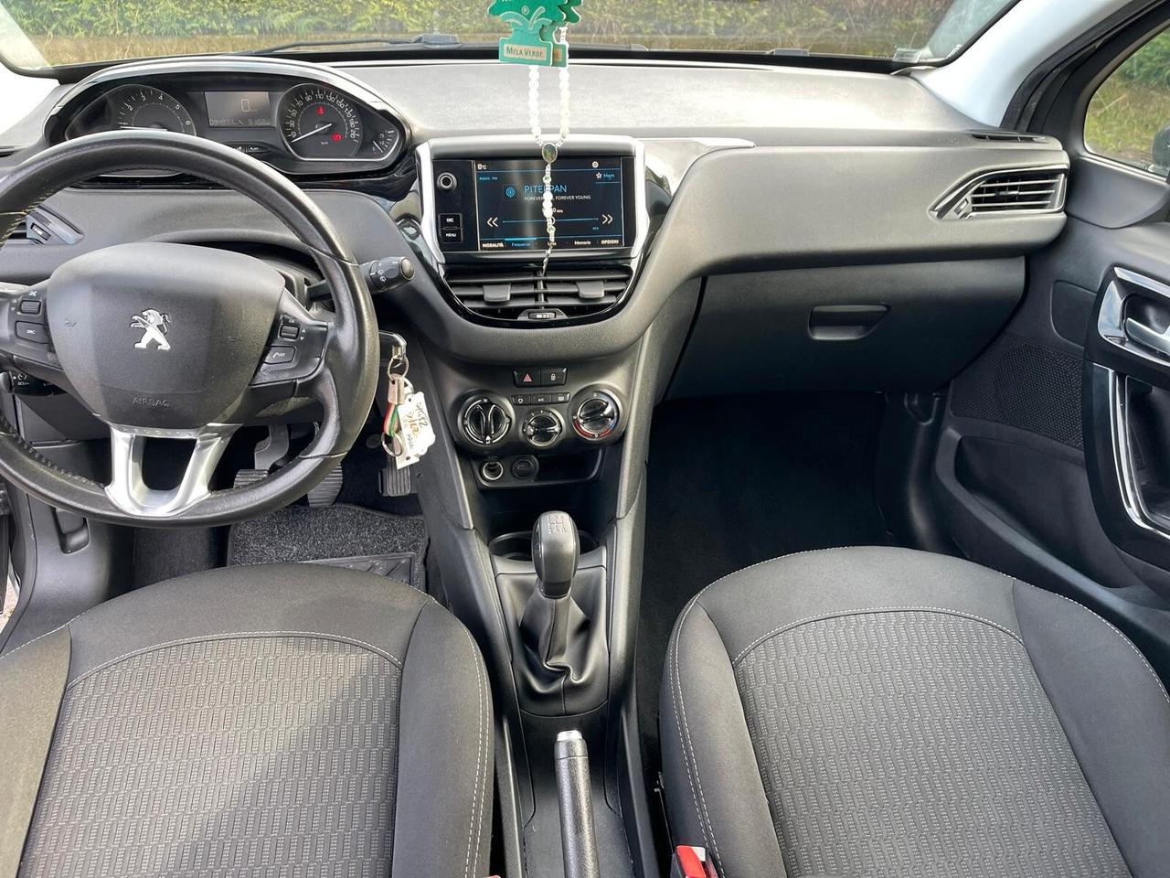 Peugeot 208 PureTech 82 5 porte Allure