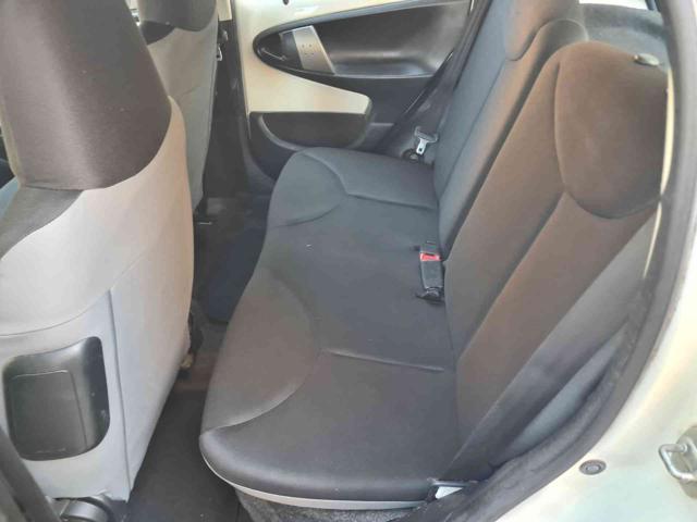 TOYOTA Aygo 1.0 12V VVT-i 5 porte Active Connect