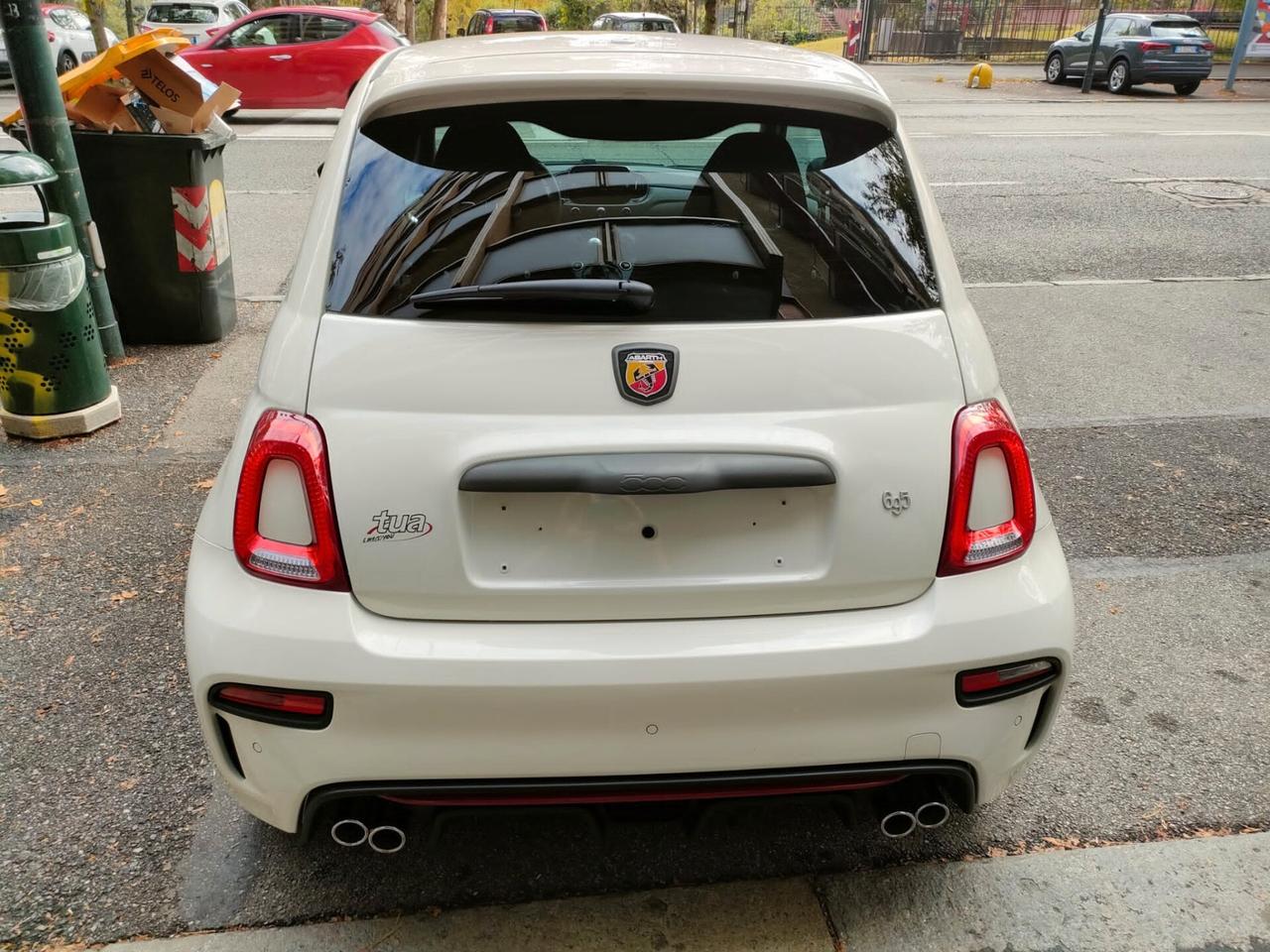 Abarth 695 1.4 Turbo T-Jet 180 CV