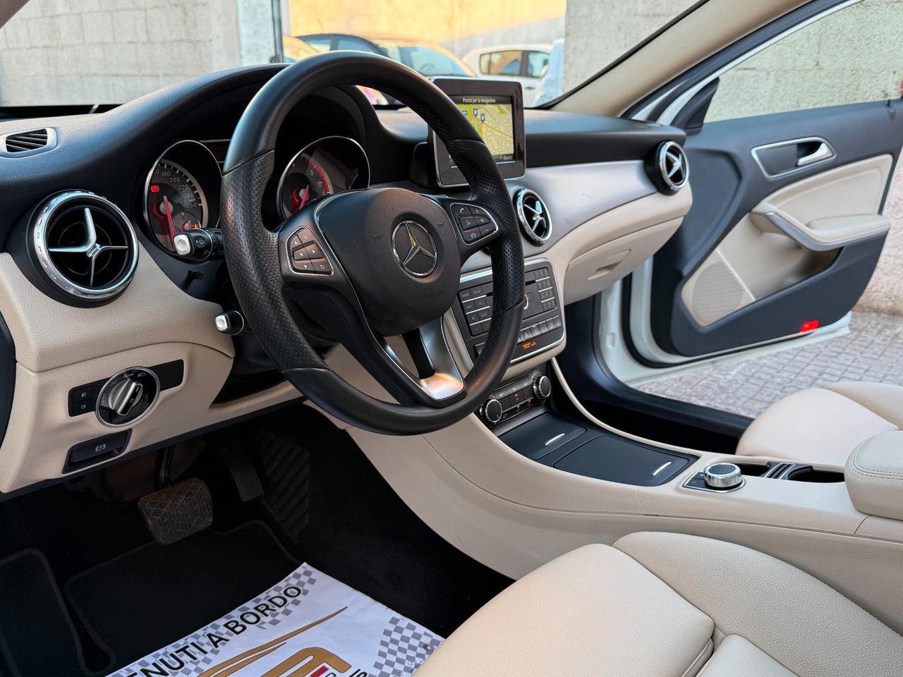 Mercedes GLA 200 d Autom Enduro *TETTO PELLE 2016