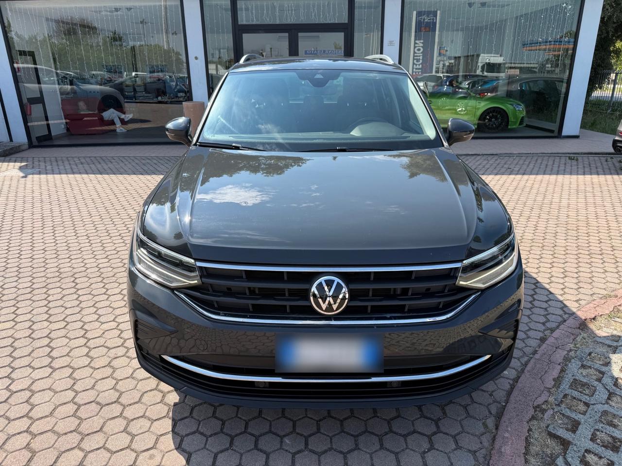 Volkswagen Tiguan 2.0 TDI SCR Life OK NEOPATENTATI in arrivo