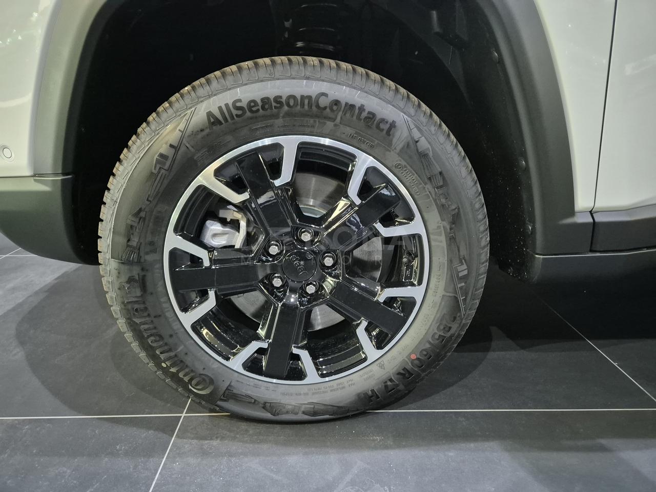 Jeep Compass 1.3 turbo t4 phev trailhawk 4xe auto