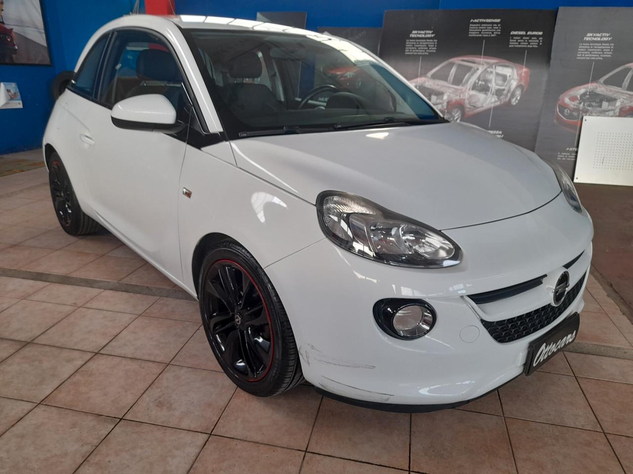 Opel Adam 1.4 87 CV GPL Tech Glam