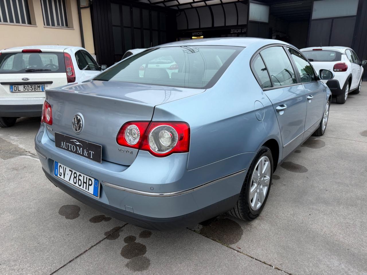 Volkswagen Passat 2.0 TDI DPF Comfortline