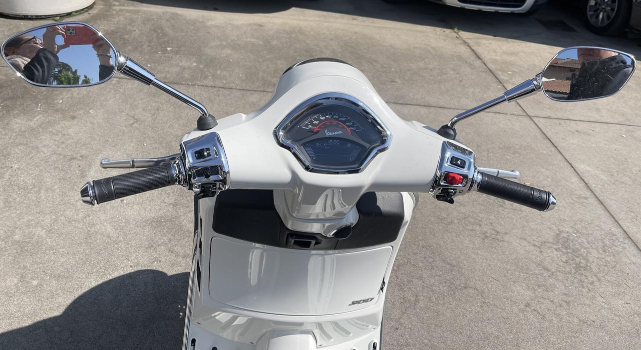 VESPA GTS 300 SUPER