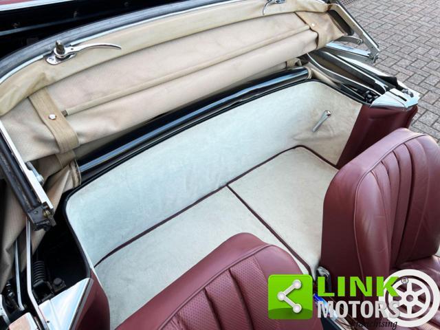 MERCEDES-BENZ SL 230 CABRIOLET