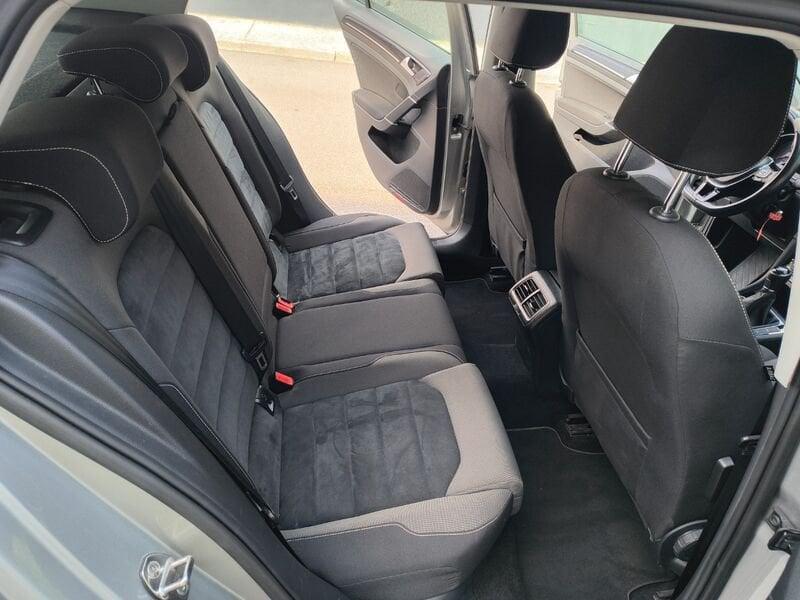 Volkswagen Golf 1.6 TDI Highline