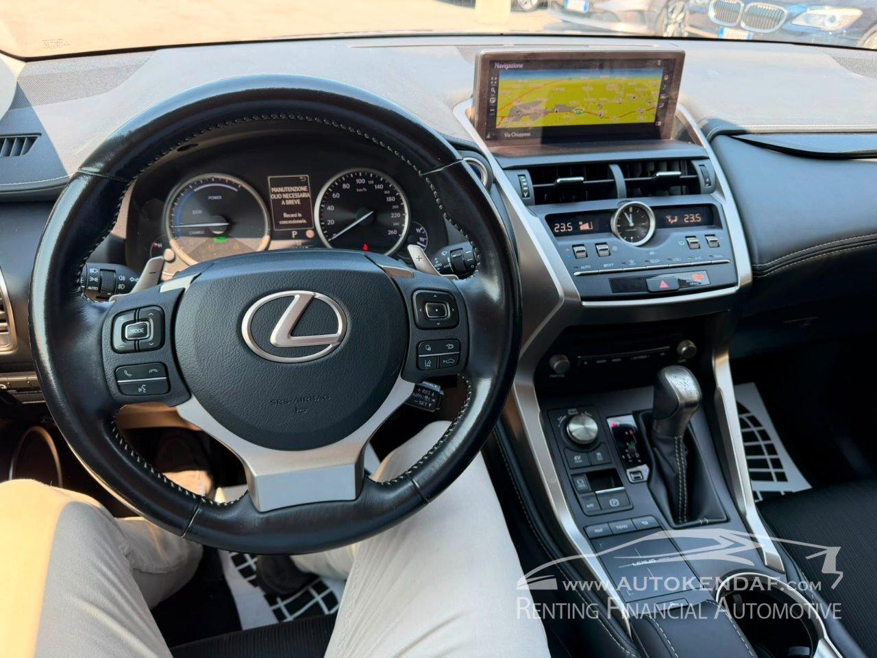 Lexus NX 300h 2.5 Executive 4wd cvt