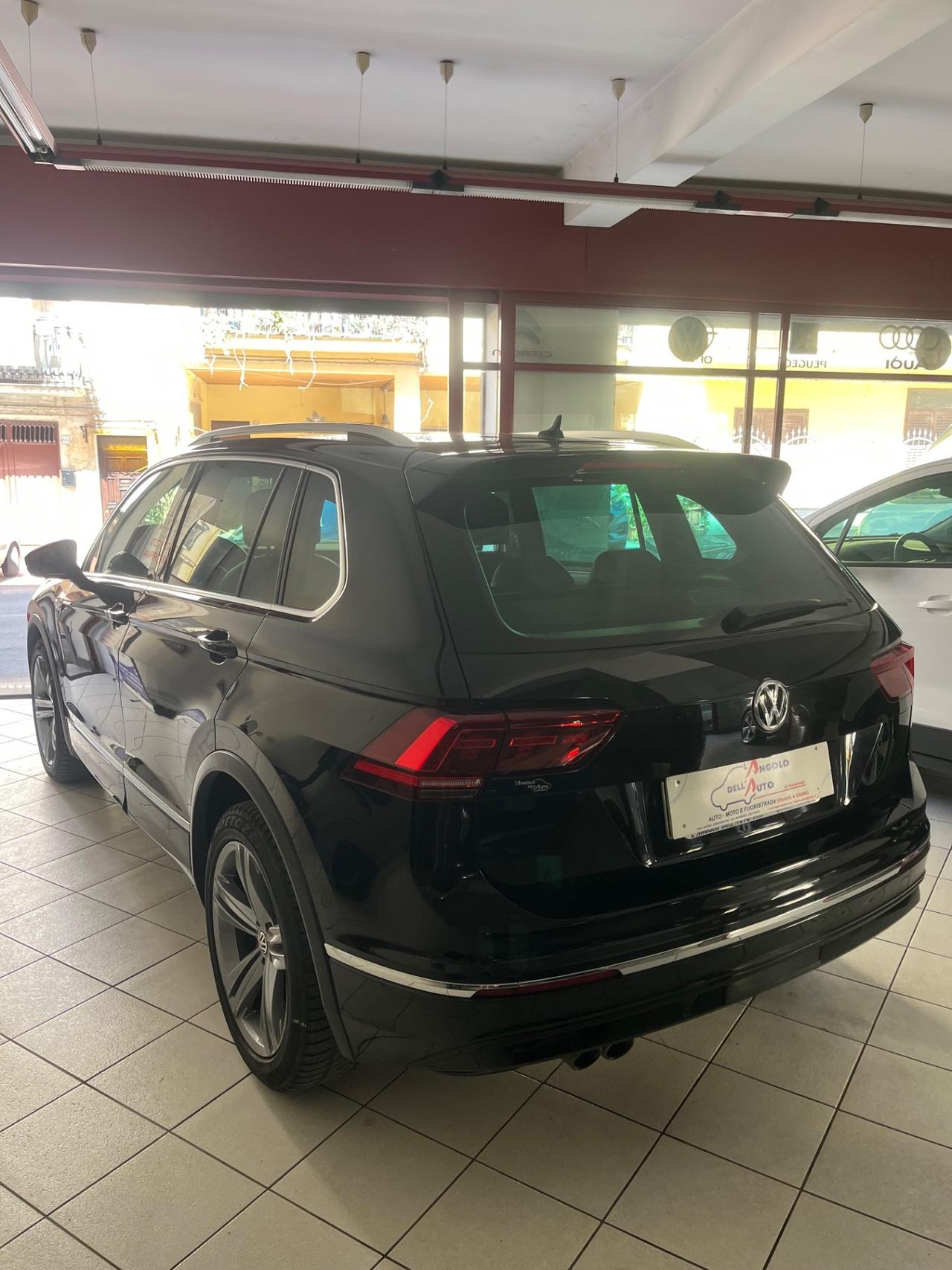 Volkswagen Tiguan 2.0 TDI SCR DSG 4MOTION Sport BMT