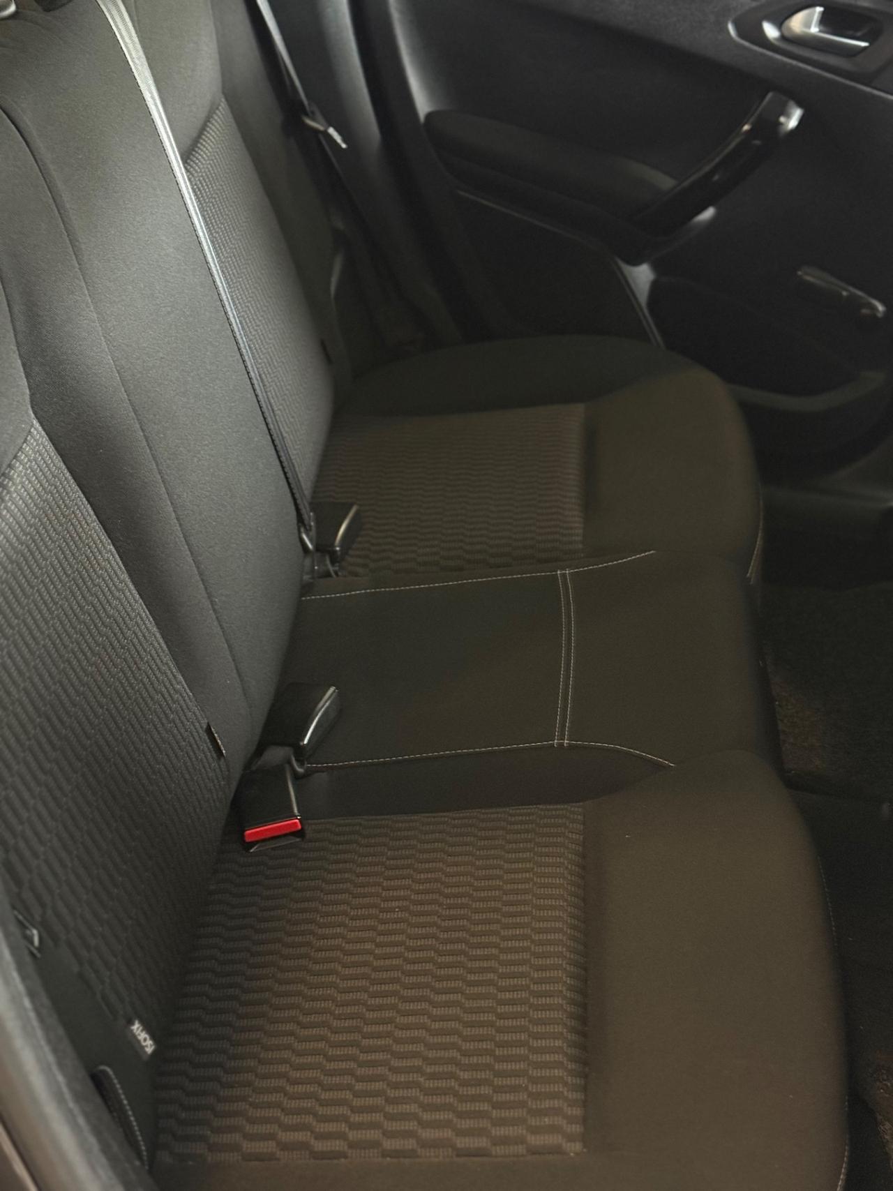 Peugeot 208 PureTech 82 5 porte Allure
