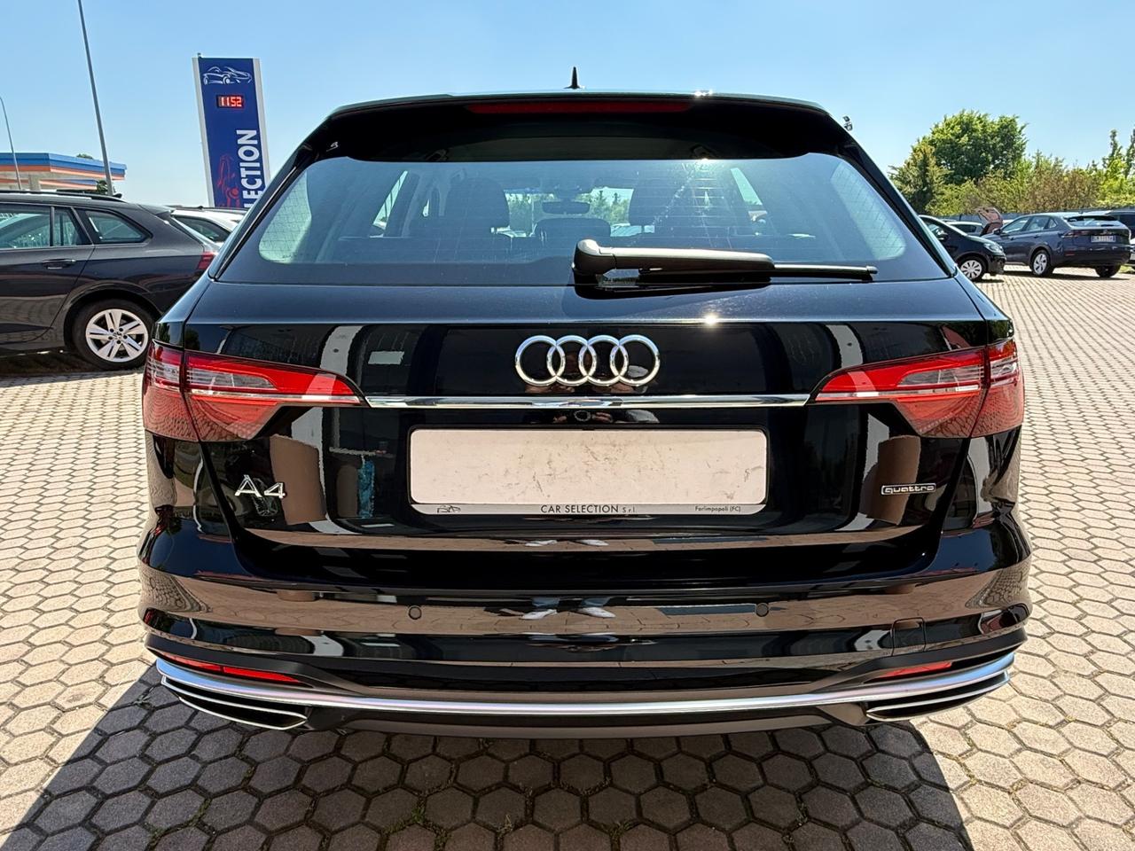 Audi A4 Avant 40 TDI quattro S tronic Business Advanced