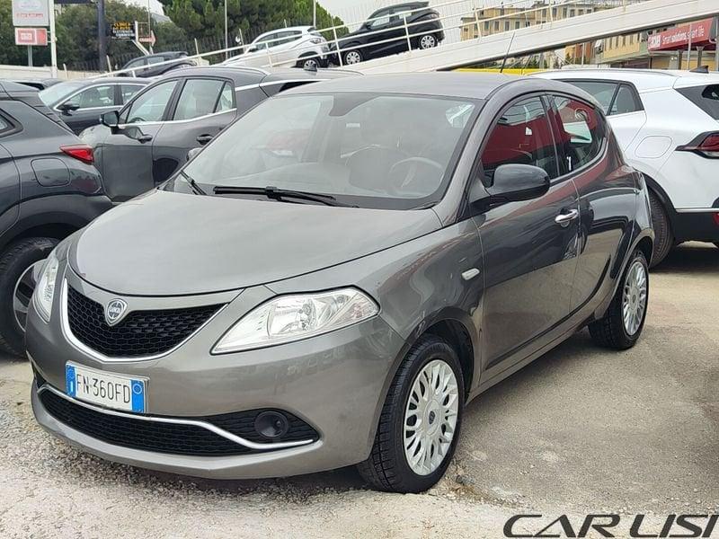 Lancia Ypsilon Ypsilon 1.2 69 CV 5 porte Silver