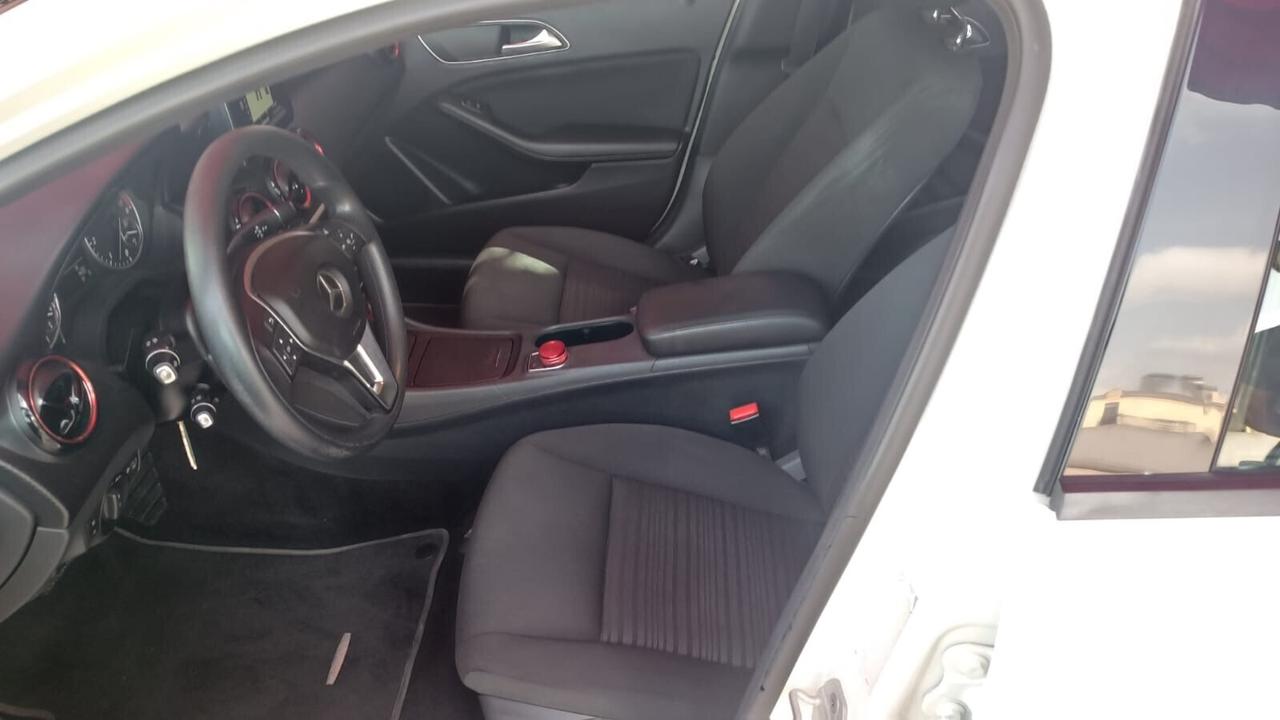 Mercedes-benz A 160 CDI Premium