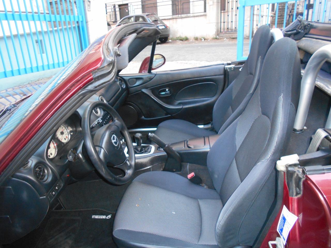 Mazda MX-5 1.6i 16V cat Roma