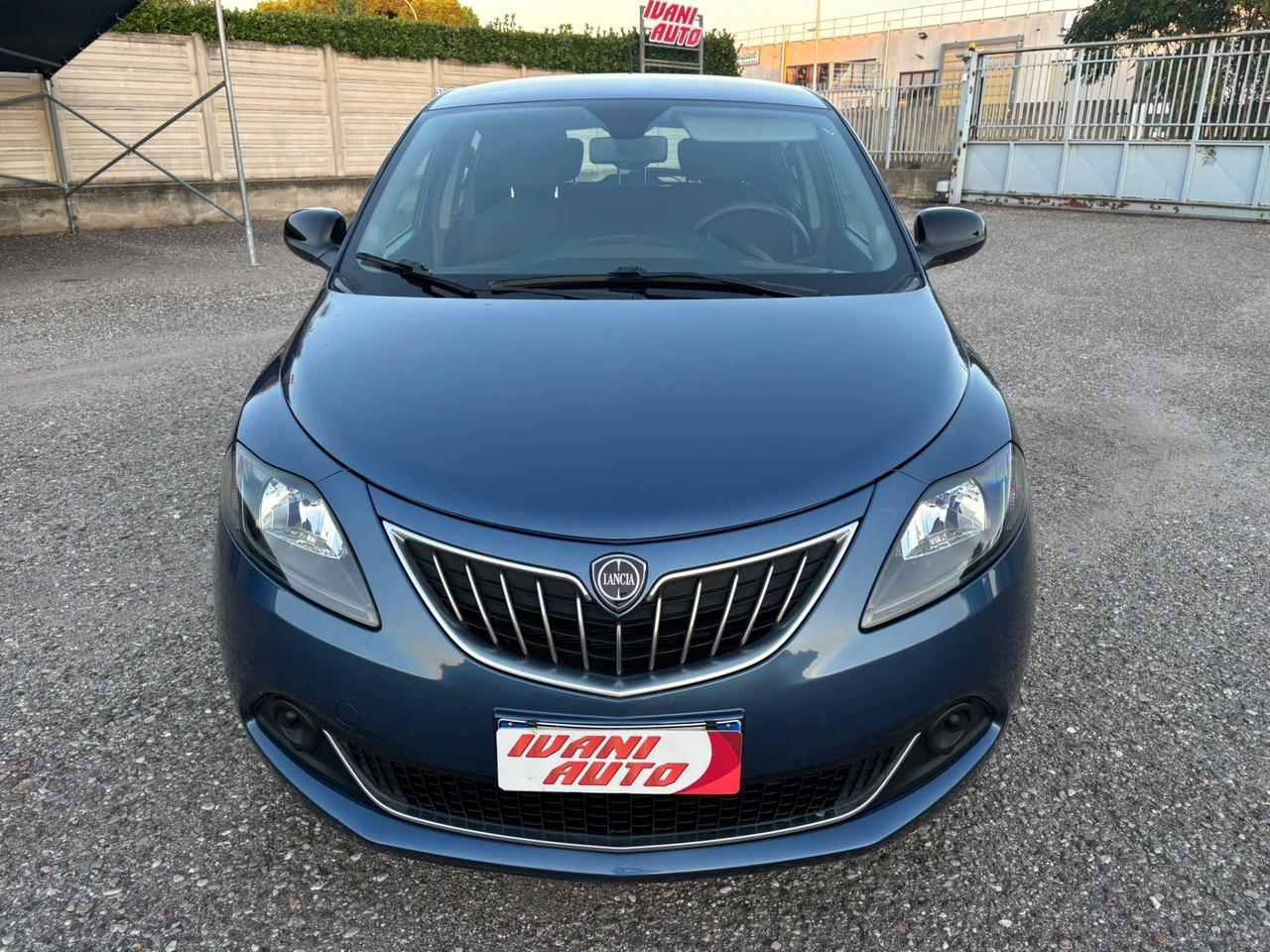 Lancia Ypsilon 1.0 FireFly Hybrid Silver NO VINCOLI DI FINANZIAMENTO