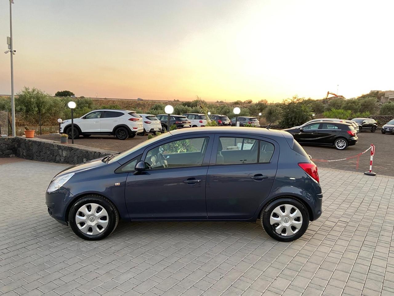 Opel Corsa 1.2 5 porte Enjoy