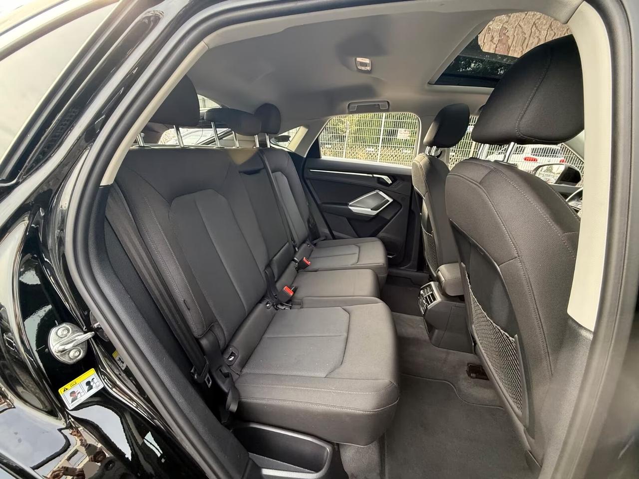 Audi Q3 Sportback 35 2.0 tdi S line edition s-tronic