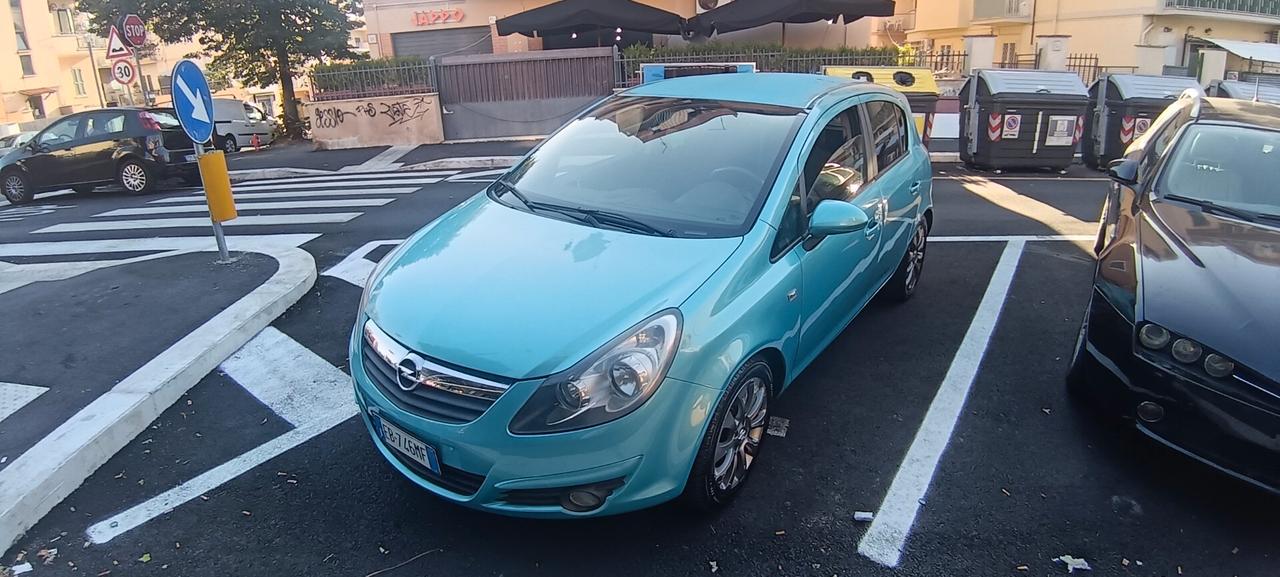 Opel Corsa 1.2 3 porte Club