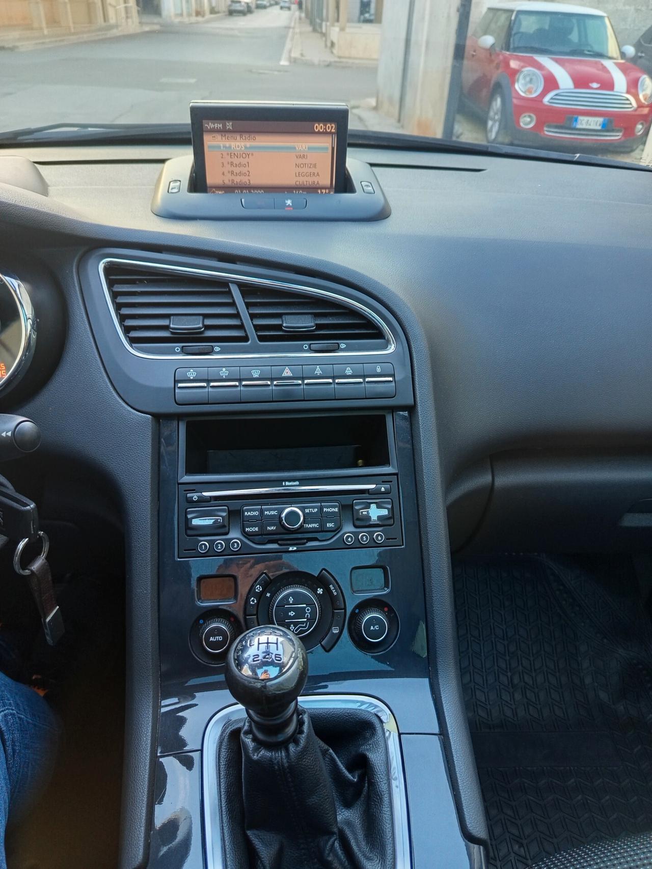 Peugeot 5008 2.0 Hdi 7 posti Allure