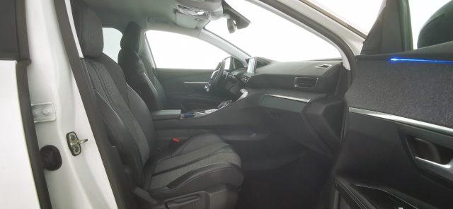 PEUGEOT 3008 BlueHDi 130 S&S EAT8 Allure