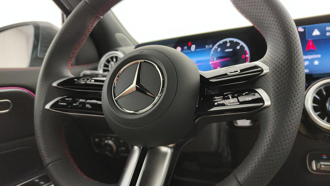 Mercedes-Benz GLA 200 d automatic