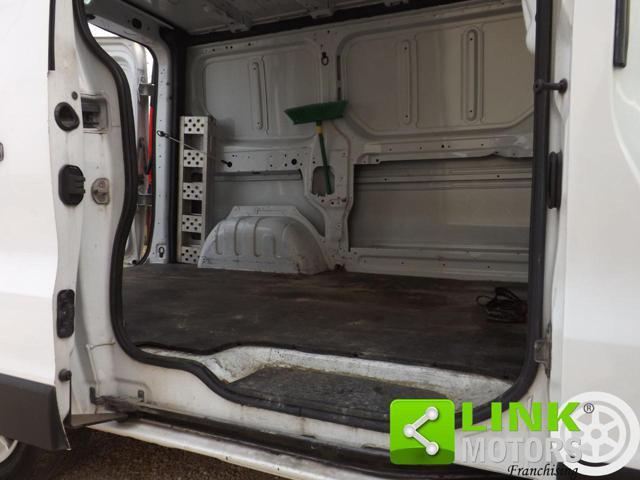OPEL Vivaro 1.6 BiTurbo con polizza di garanzia meccanica