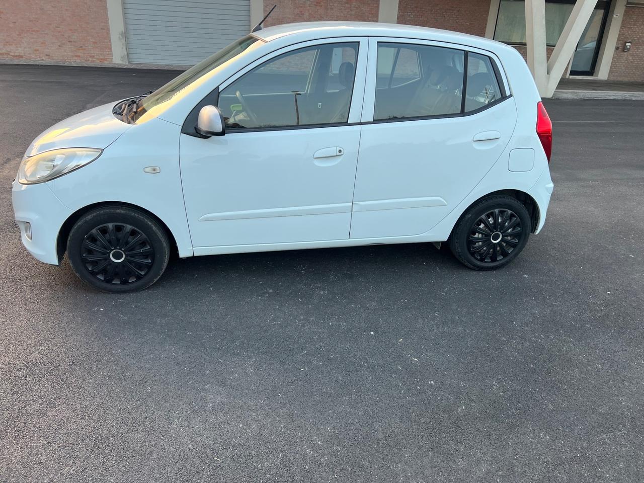 Hyundai i10 1.1 12V Fiorucci Soft Top