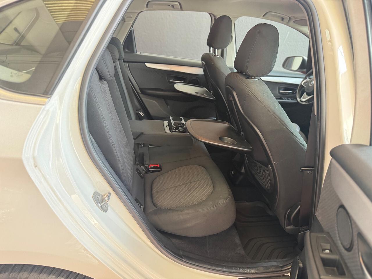 Bmw 2er Active Tourer 216d Luxury