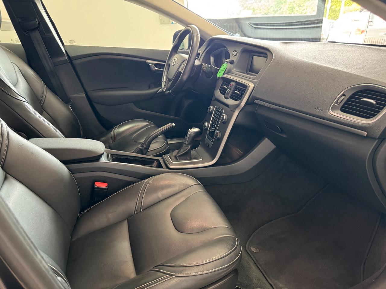 Volvo V40 Cross Country D2 Geartronic Business Plus