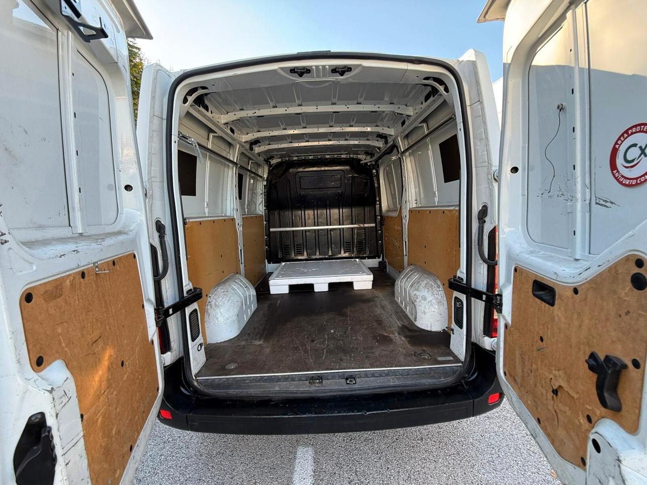 Nissan NV400 2.3 dCi PC-TN Furgone