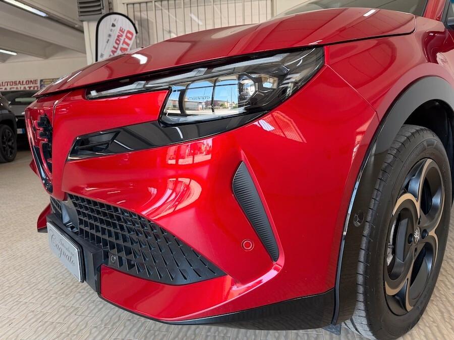 Alfa Romeo Junior 1.2 145 CV Hybrid eDCT6 Q4 Intensa Km 1200 ROSSO BRERA 4X4