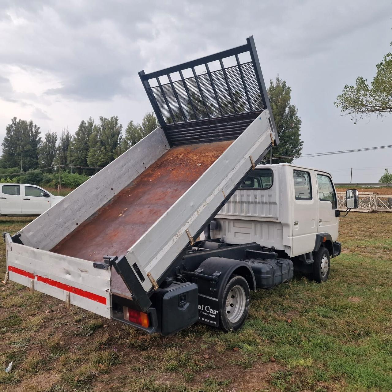 Nissan cabstar 35.13 3.0 tdi RIBALTABILE TRILATERALE 6 POSTI MOTORE NUOVO 80MILA KM