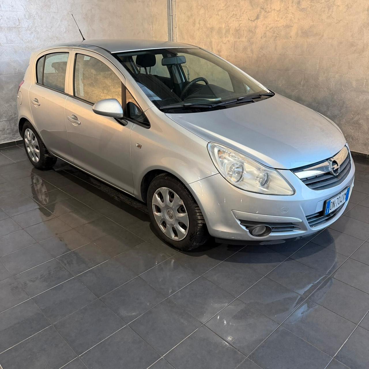Opel Corsa 1.2 5 porte Club