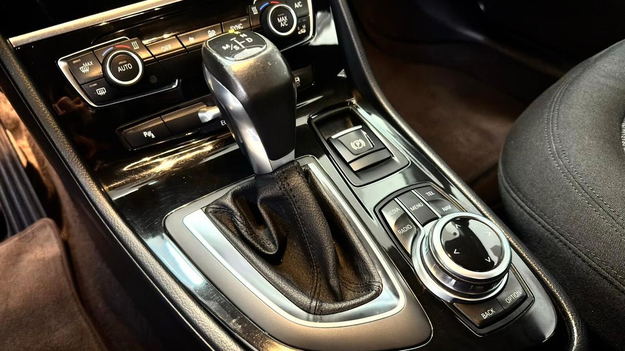 Bmw 2er Active Tourer 216d Luxury