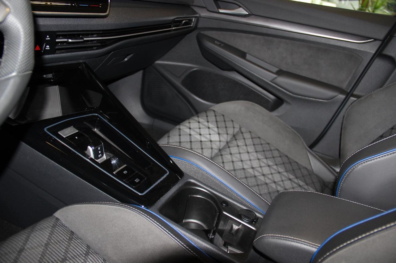 Volkswagen Golf 1.5 eTSI 115 CV DSG R-Line Plus